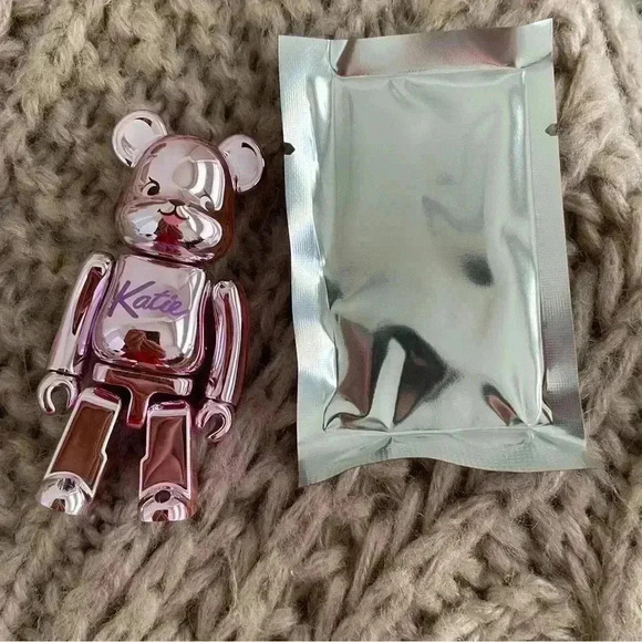 Value Bearbrick Series 47 Katie - Picture 6 of 6